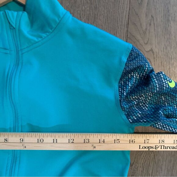 NIKE PRO Dri- Fit Half Zip Women’s Medium Aqua Green Thumb Hole Polyester. - Picture 13 of 16